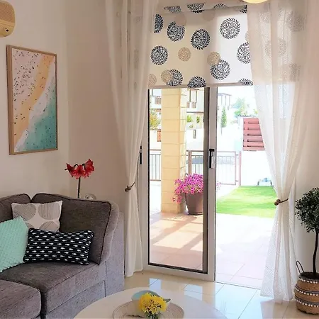 Palm Paradise فيلة أيا نابا